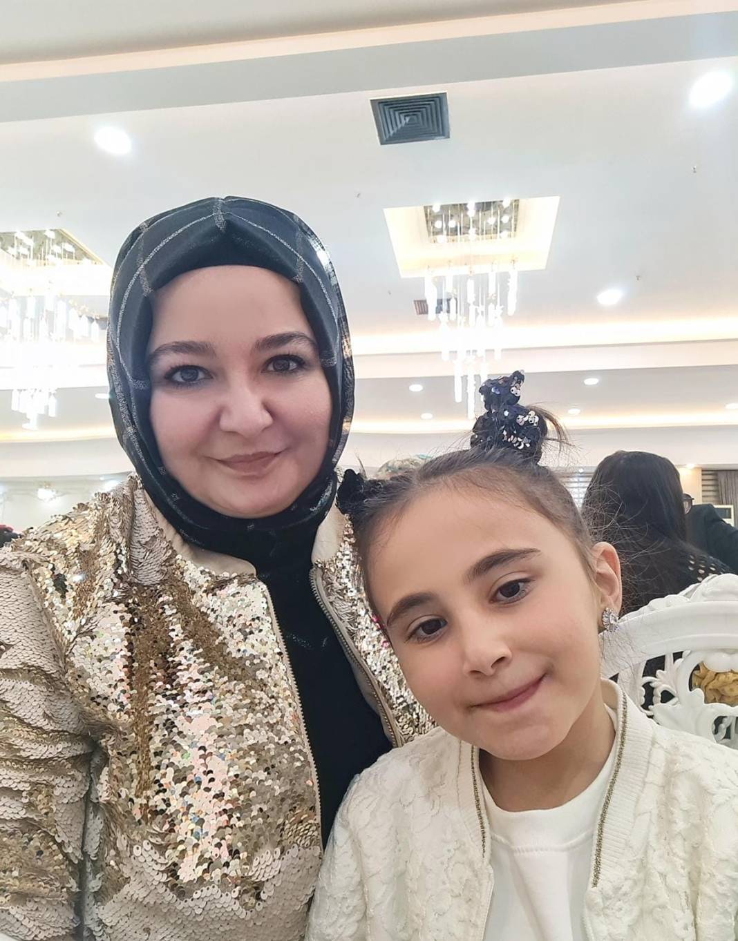 Konya magazin hayatında neler oldu? (22 Nisan 2025) 6